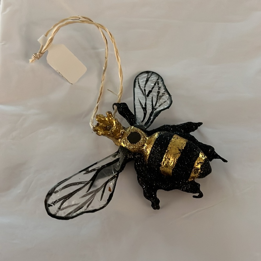Cody Foster Queen Bee Ornament - Picture 5 of 10